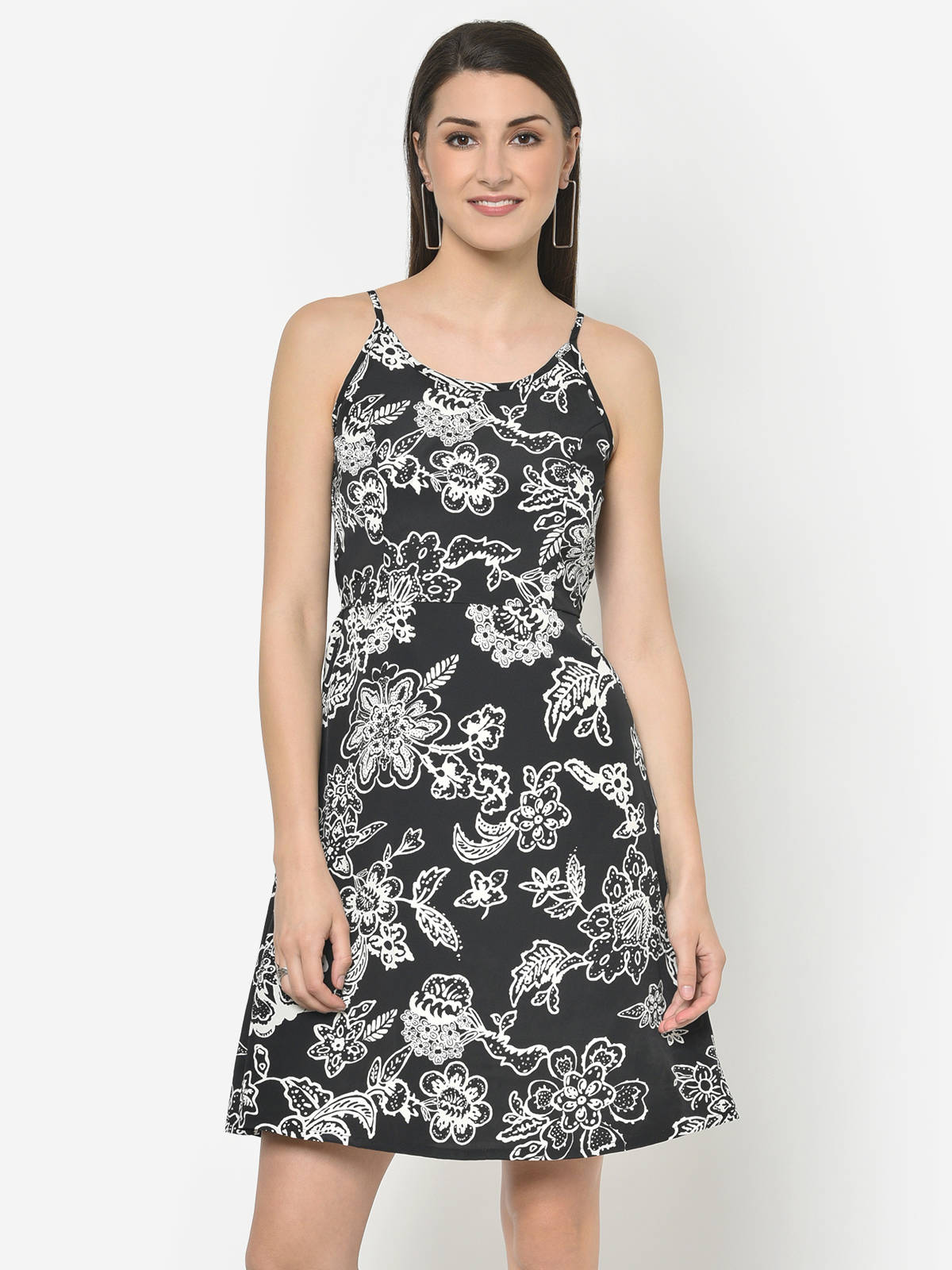 Women Black & White Floral Strappy Dress