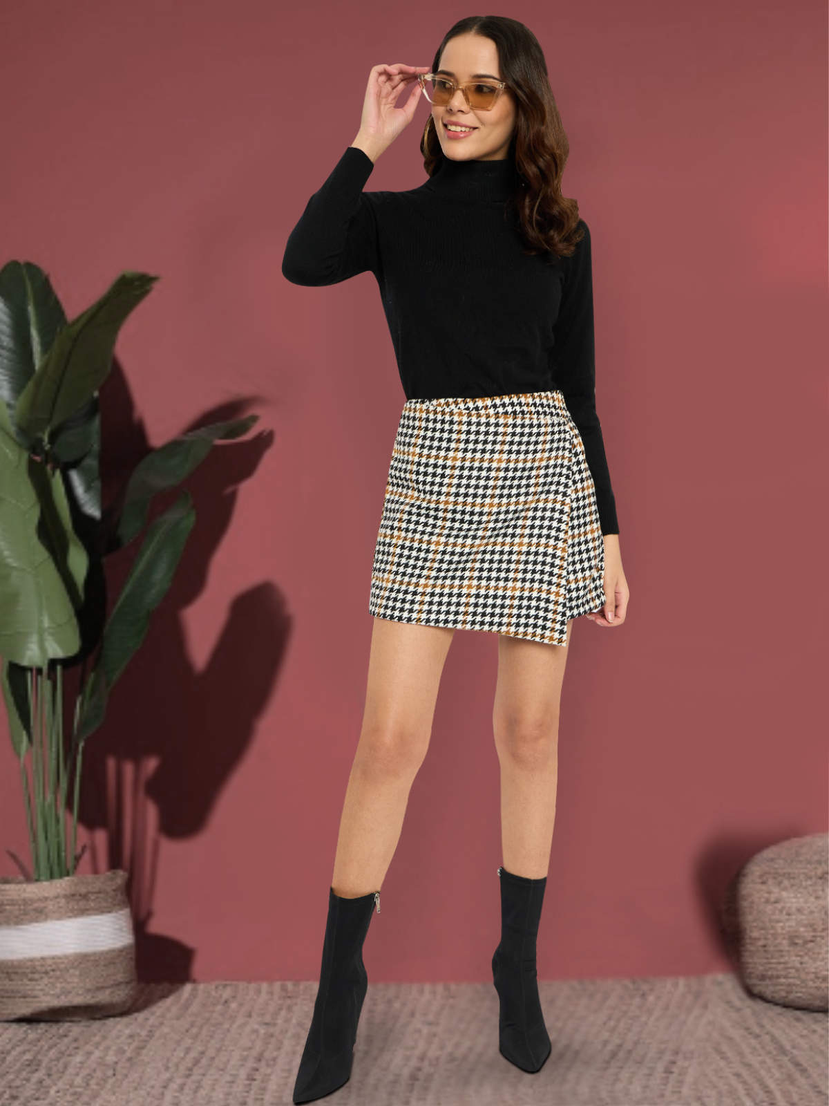 Women White Brown Pure Wool Mini Skort